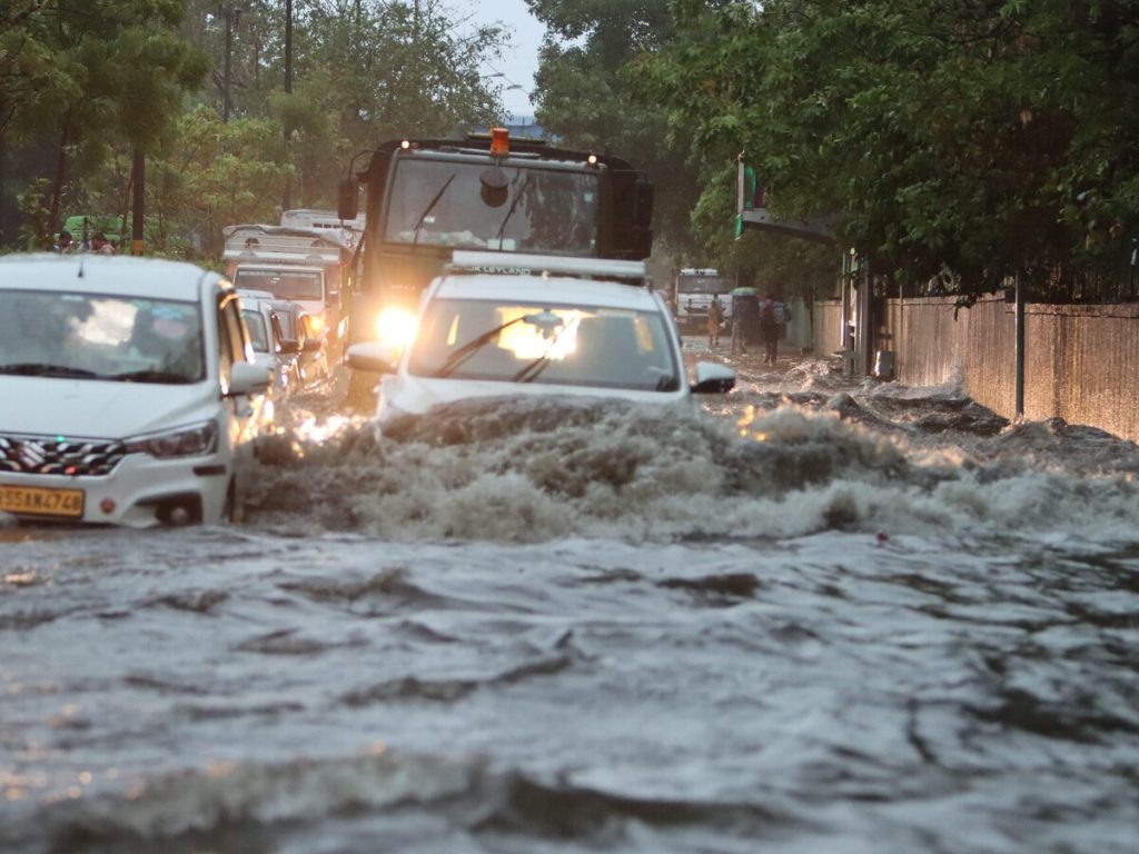 Places Are In Very Dangerous Situation in Flood In India.