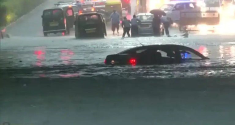 delhi-rains-1jpg_1756957424054