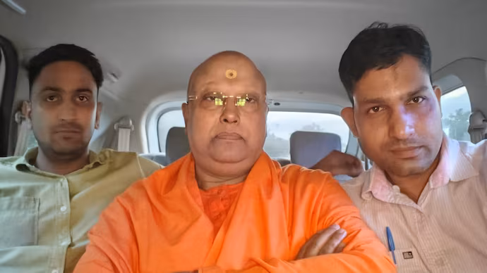 swami-chaitanyananda-saraswati-arrested-from-agra-282459608-16x9_0